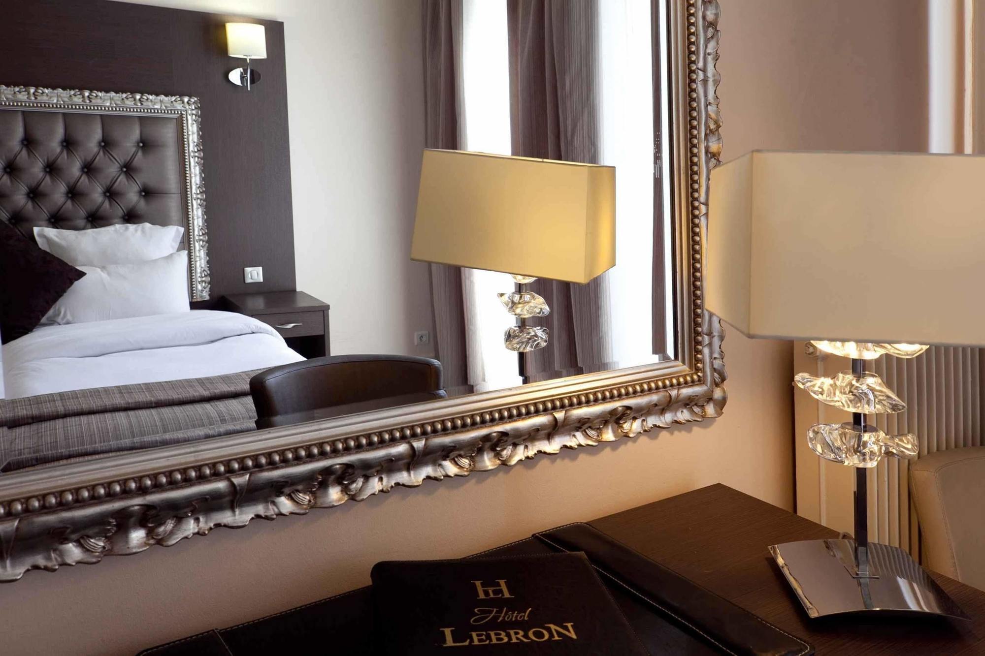 Hotel Lebron Paris Exteriör bild